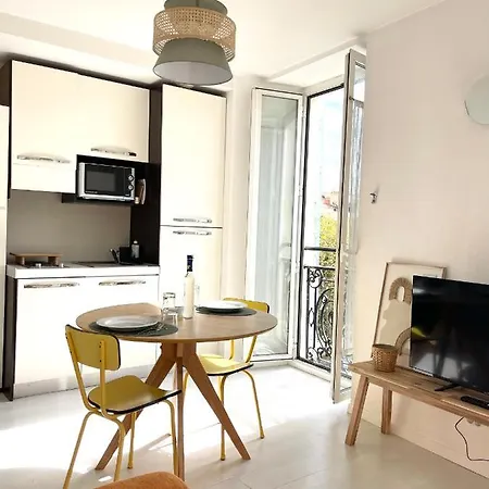 Apartament Face Au Jardin Bioves Fetes Des Citrons 3min De La Mentona